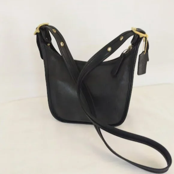 Coach Vintage Black Leather Legacy Janice Crossbody - Picture 2 of 15